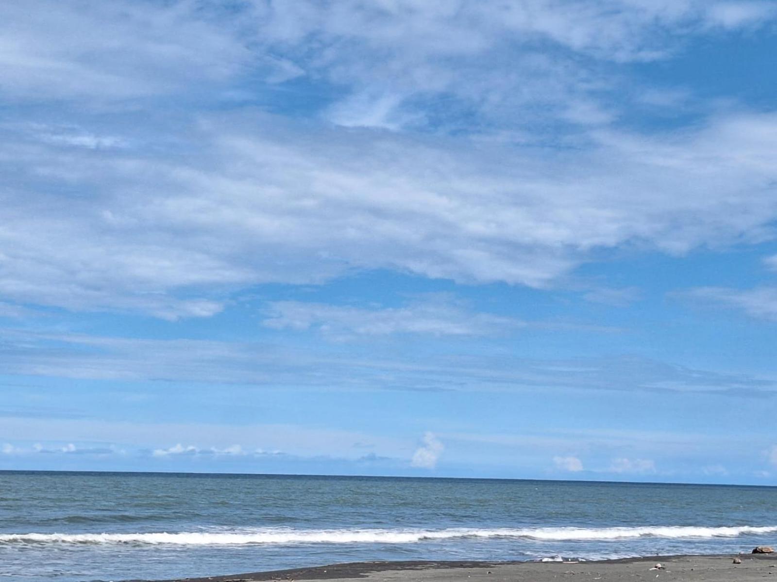 Laguna Caldera Lodge Siqurres Da Alegria Ngoại thất bức ảnh